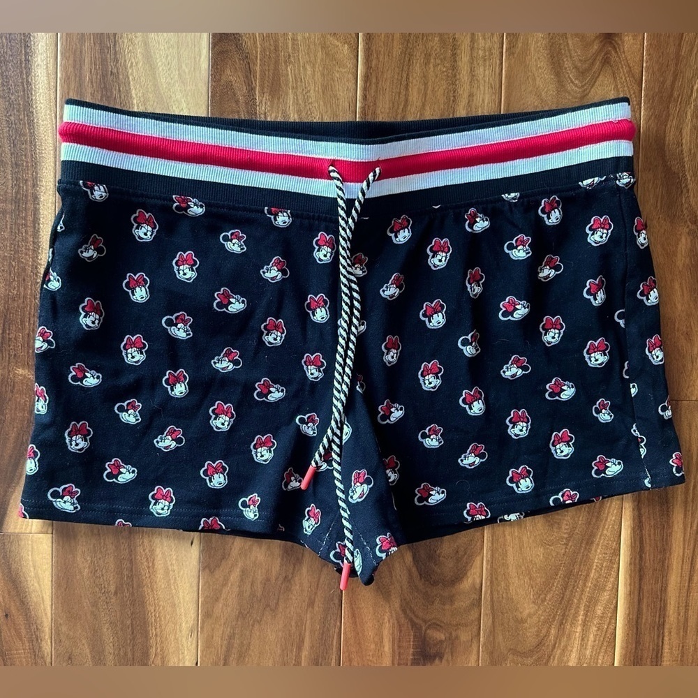 Disney Women’s Black Minnie Mouse Lounge Shorts size XL